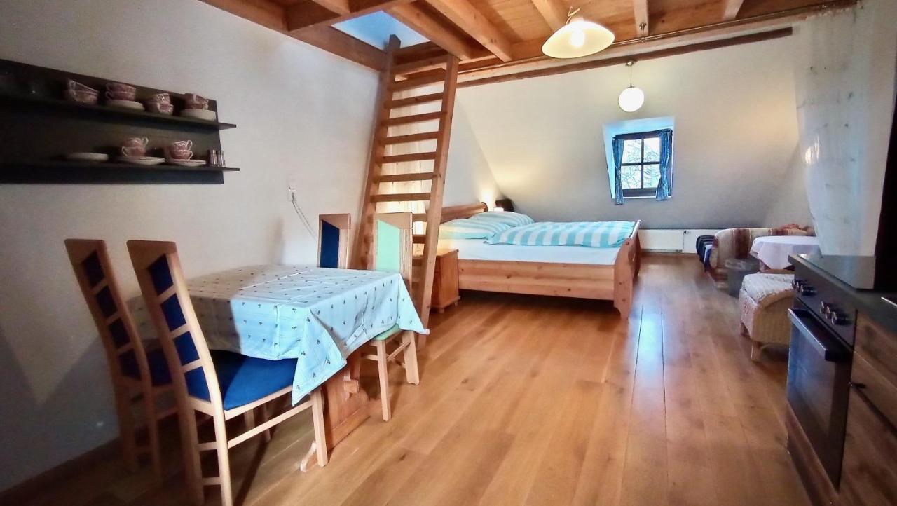 Ferienappartement Rondine Bekond Екстер'єр фото